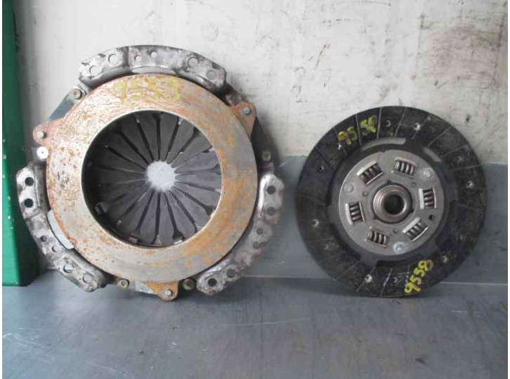 Recambio de kit embrague para volvo serie 440 1.7 referencia OEM IAM 3344287  VALEO