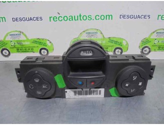 Recambio de mando climatizador para renault megane ii berlina 5p 1.6 16v referencia OEM IAM 8200070752 