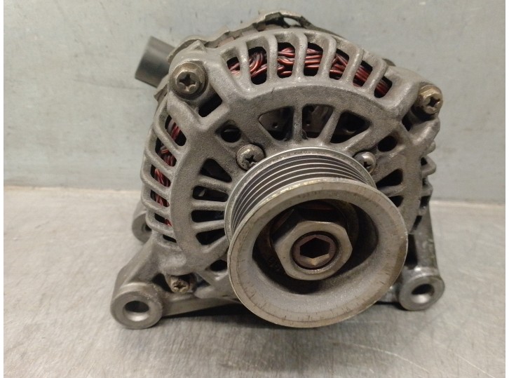 Recambio de alternador para peugeot 206 berlina 1.4 referencia OEM IAM 9638275980 A005TA6391A 