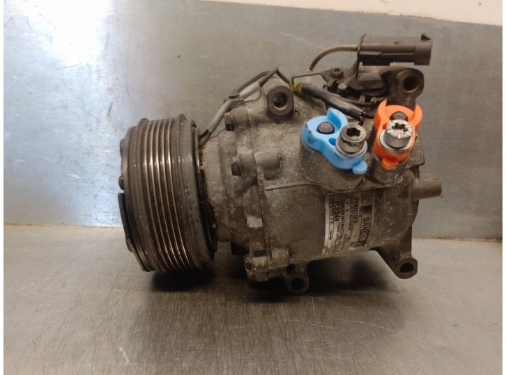 Replacement air conditioning compressor for Chrysler Stratus sedan (ja) 2.5 cat OEM IAM reference 04595666 4961 SANDEN