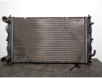 Recambio de radiador agua para chrysler stratus berlina (ja) 2.5 cat referencia OEM IAM 4741110 4741108 VALEO