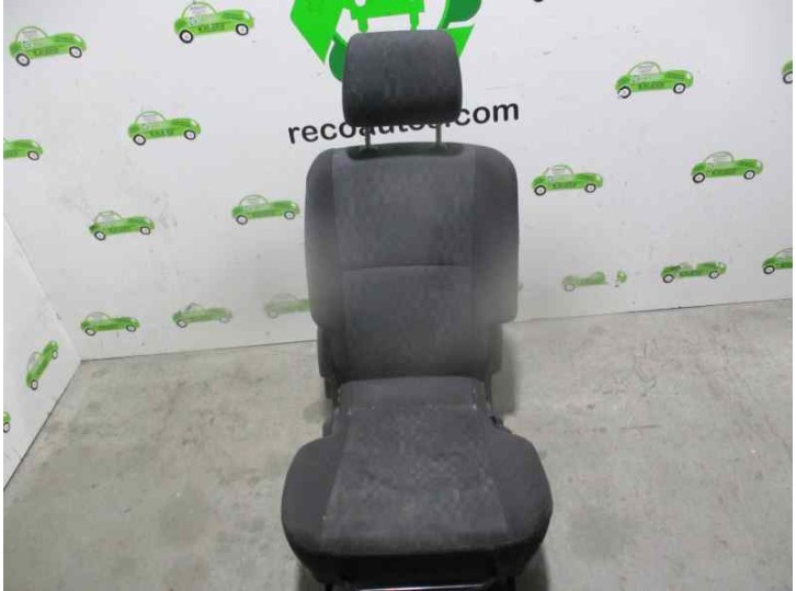 Recambio de asientos trasero derecho para toyota avensis verso (m20) 1998 referencia OEM IAM 3 FILA TELA NEGRA 5 PUERTAS