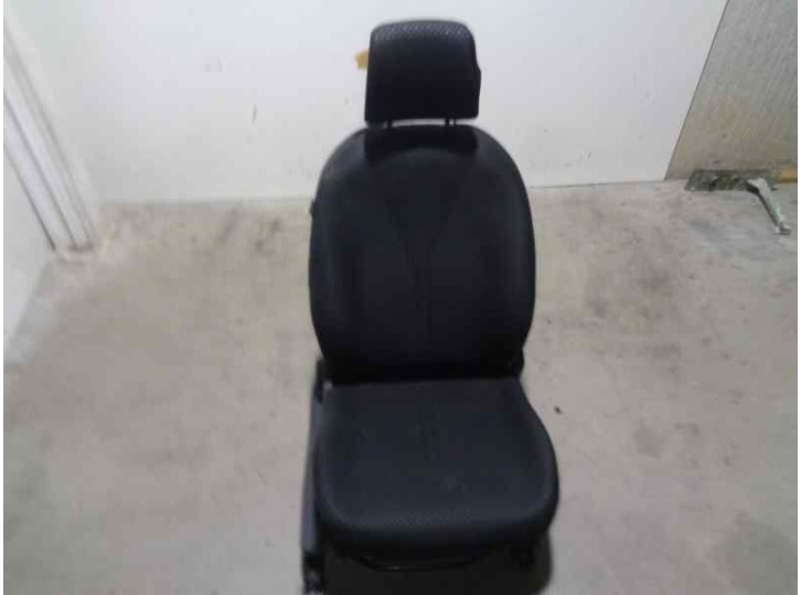 Recambio de asiento delantero derecho para toyota yaris (_p9_) 1.33 vvt-i (nsp90_) referencia OEM IAM 4866871 TELA NEGRA 5 PUERT