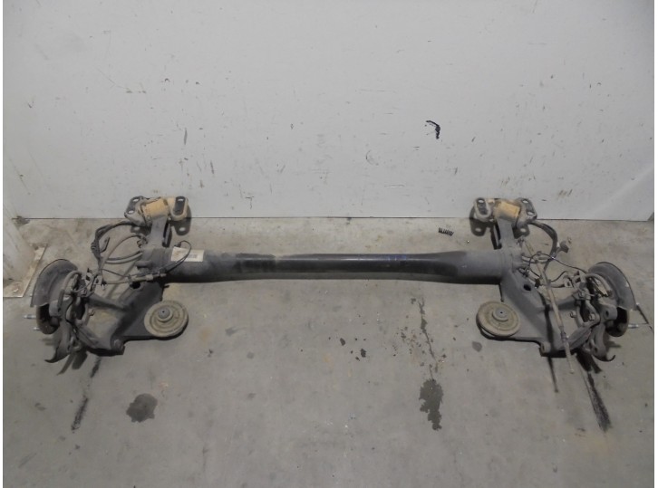 Recambio de puente trasero para chevrolet cruze 1.8 cat referencia OEM IAM PARA DISCOS 5 AGUJEROS BURRA 8