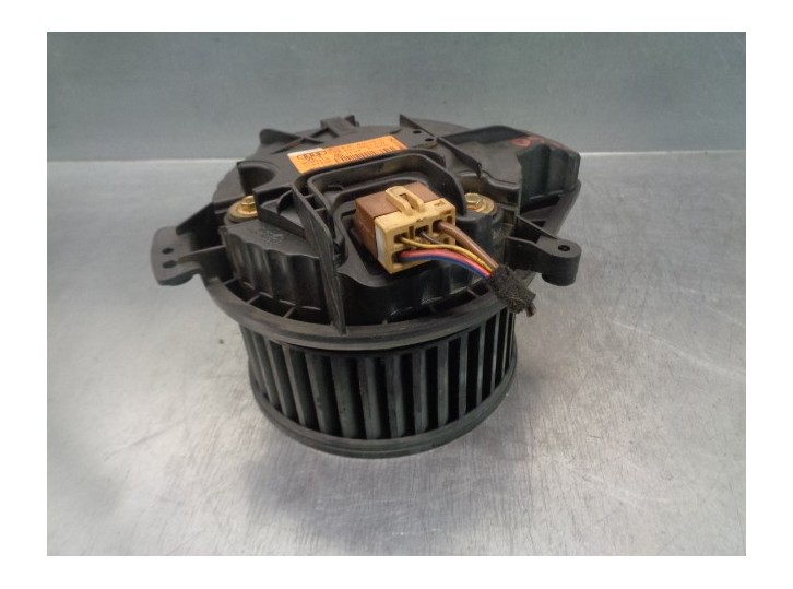 Recambio de motor calefaccion para audi a4 berlina (8e) 2.5 tdi (120kw) referencia OEM IAM 8E1820021E 983692C 