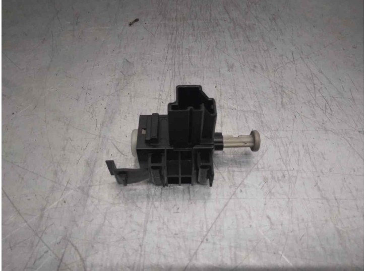 Recambio de interruptor para ford focus lim. (cb8) 1.6 tdci cat referencia OEM IAM 6G9T11A152AA 