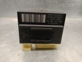 Replacement glow plug relay box for Citroën C4 Picasso II 1.6 BlueHDi 120 OEM IAM reference 9801916680 