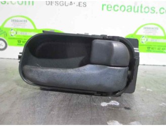 Replacement front right interior door handle for Nissan Primera saloon (P11) 2.0 16V cat OEM IAM reference 806709F500 