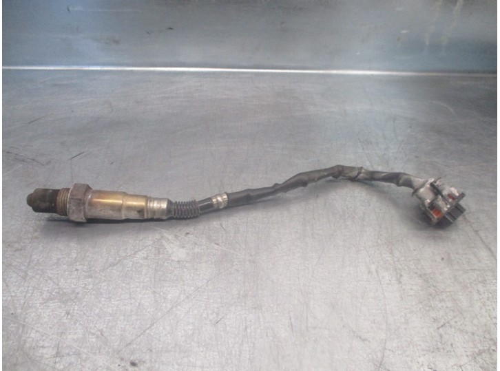 Replacement lambda sensor for Opel Vectra C saloon 3.2 V6 24V cat (Z 32 SE / LA3) OEM IAM reference 855386 0258006386 BOSCH