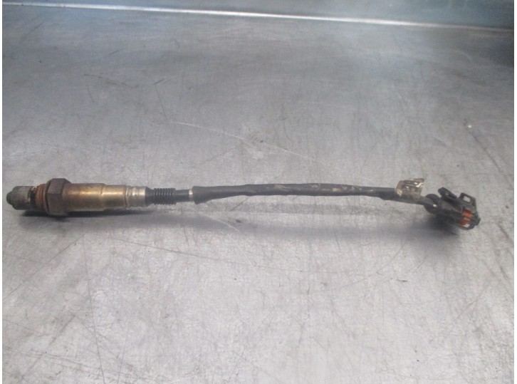 Replacement lambda sensor for Opel Vectra C Saloon 3.2 V6 24V CAT (Z 32 SE / LA3) OEM IAM reference 855386 0258006386 BOSCH