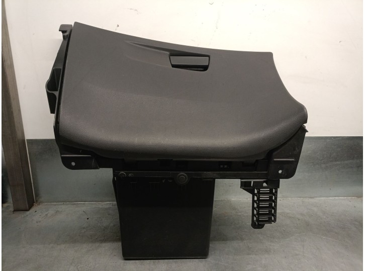 Recambio de guantera para citroën c4 picasso ii 1.6 bluehdi 120 referencia OEM IAM 9677842077 1609671280 