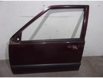 Recambio de puerta delantera izquierda para volvo serie 940 berlina/familiar 2.4 turbodiesel referencia OEM IAM 9126114 GRANATE 
