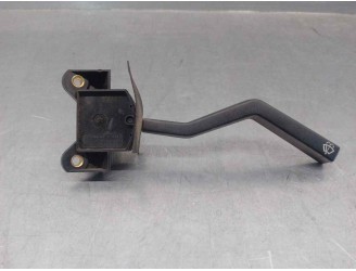 Recambio de mando limpia para volvo serie 940 berlina/familiar 2.4 turbodiesel referencia OEM IAM 1363016  