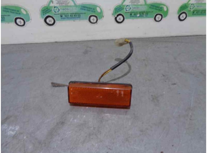 Recambio de piloto lateral derecho para iveco daily caja abierta / volquete 2.8 tdi cat referencia OEM IAM 42045986 