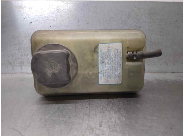 Recambio de deposito expansion para volvo serie 940 berlina/familiar 2.4 turbodiesel referencia OEM IAM 9142001 