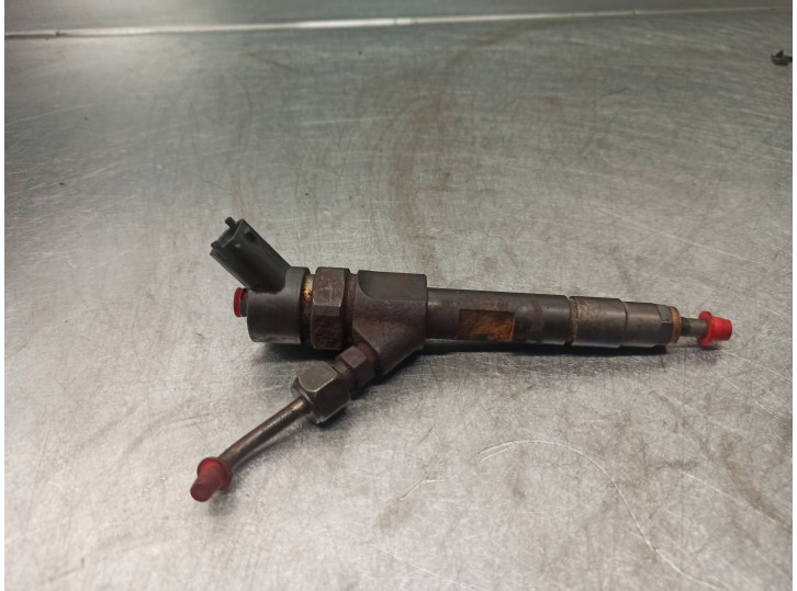 Recambio de inyector para renault laguna ii (bg0) 1.9 dci diesel referencia OEM IAM 7700111014 0445110021 BOSCH