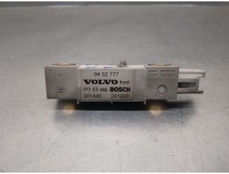 Replacement impact sensor for Volvo V70 estate 2.5 turbodiesel OEM IAM reference 9452777 241000 BOSCH