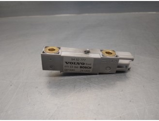 Replacement impact sensor for Volvo V70 Estate 2.5 Turbodiesel OEM IAM reference 9452777 241000 BOSCH