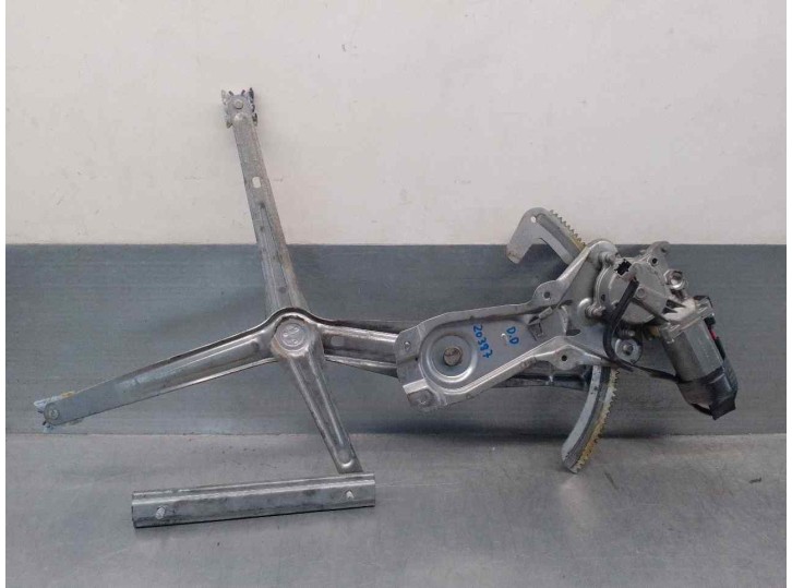 Recambio de elevalunas delantero derecho para volvo serie 940 berlina/familiar 2.4 turbodiesel referencia OEM IAM 3528566 2 PINE