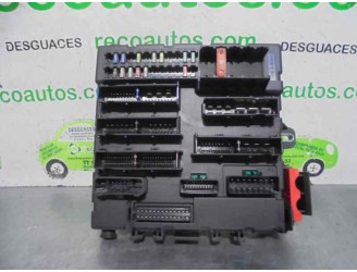 Recambio de caja reles / fusibles para opel vectra c berlina 2.2 16v dti cat (y 22 dtr / l50) referencia OEM IAM 13170892 460023