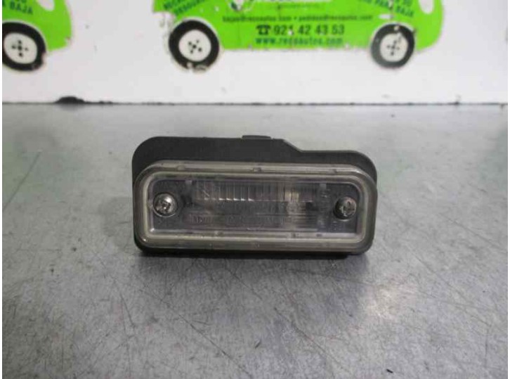 Recambio de piloto matricula para mercedes-benz clase e (w211) berlina 3.2 cdi cat referencia OEM IAM 