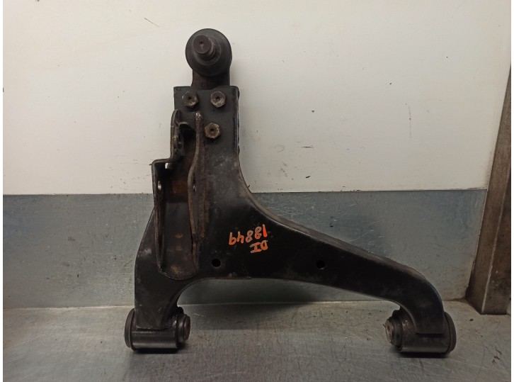 Recambio de brazo suspension inferior delantero izquierdo para ssangyong rodius 2.7 turbodiesel cat referencia OEM IAM 445012100
