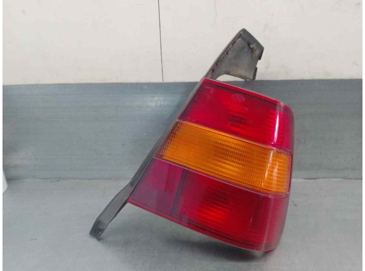 Recambio de piloto trasero derecho para volvo serie 940 berlina/familiar 2.4 turbodiesel referencia OEM IAM 3534084 4 PUERTAS