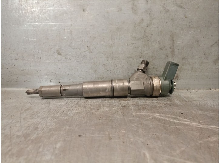 Recambio de inyector para bmw 3 (e90) 320 d referencia OEM IAM 7793836 13537793836 