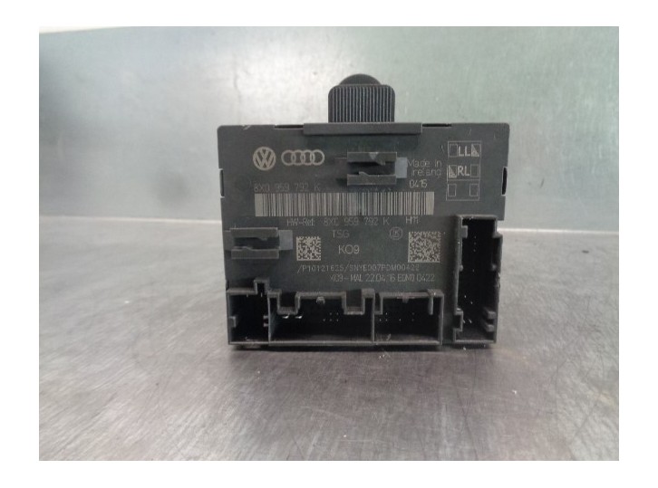 Recambio de centralita cierre para audi a1 (8xk) adrenalin referencia OEM IAM 8X0959792K 