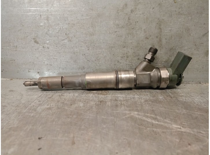 Recambio de inyector para bmw 3 (e90) 320 d referencia OEM IAM 7793836 13537793836 