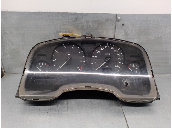Replacement instrument cluster for Opel Zafira A 1.8 16V OEM IAM reference 09228762 