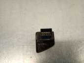 Recambio de mando elevalunas delantero derecho para fiat 500 abarth 1.4 99kw referencia OEM IAM 305063209A  