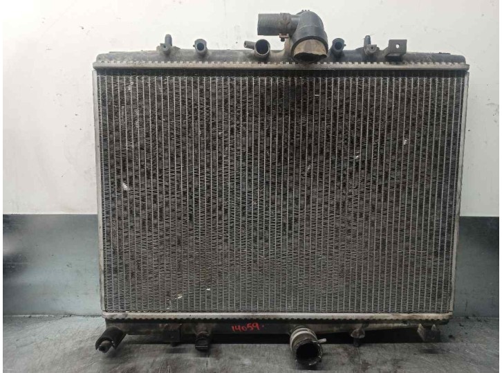 Recambio de radiador agua para citroën c5 break 2.0 hdi referencia OEM IAM 9635989980 865654T VALEO