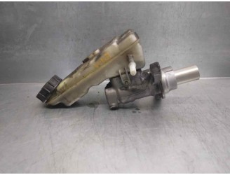 Recambio de bomba freno para ford focus lim. (cb8) 1.6 tdci cat referencia OEM IAM AV612140J A426K FOMOCO