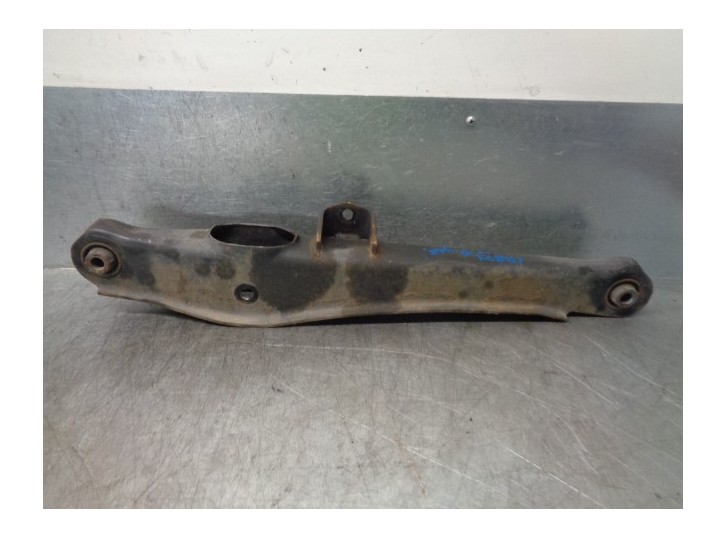 Recambio de brazo suspension inferior trasero derecho para mitsubishi asx (ga0w) challenge 2wd referencia OEM IAM 4113A011  