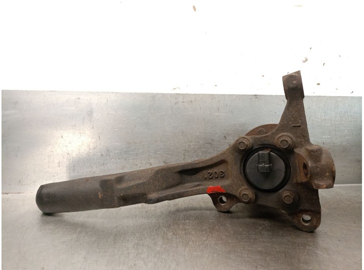 Replacement front left steering knuckle for Chevrolet Camaro 3.8 OEM IAM reference 18023021 18060620 