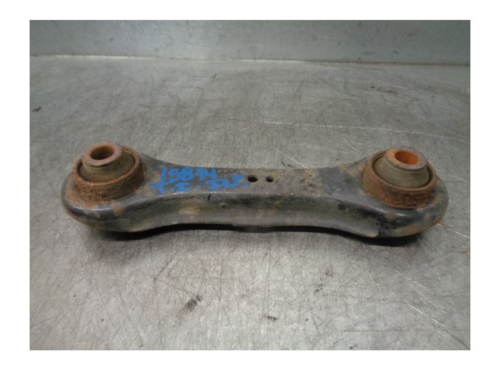 Recambio de brazo suspension inferior trasero izquierdo para mitsubishi asx (ga0w) challenge 2wd referencia OEM IAM 4117A005  