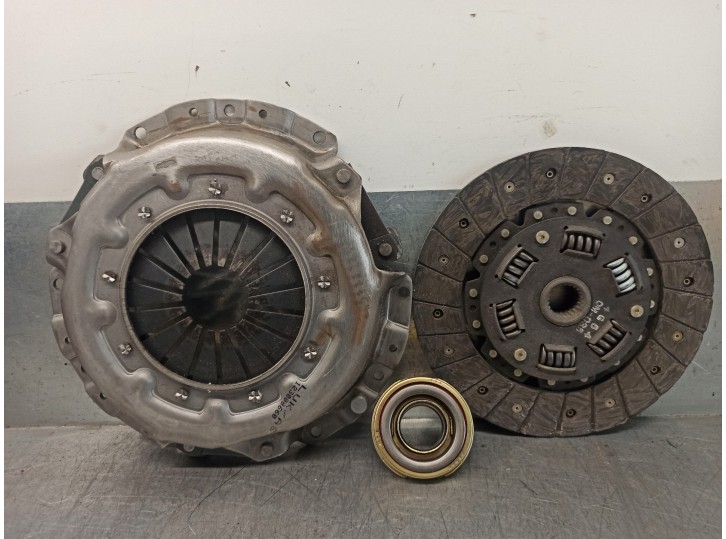 Recambio de kit embrague para mitsubishi l 200 (k6/7) referencia OEM IAM 123008660 123008660 LUK