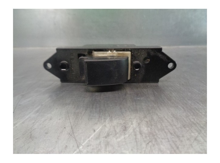 Recambio de mando elevalunas trasero derecho para mitsubishi asx (ga0w) challenge 2wd referencia OEM IAM MR587944  