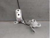 Recambio de bisagra porton para toyota yaris 1.5 16v cat referencia OEM IAM 688010D390 TRASERA IZQ. 