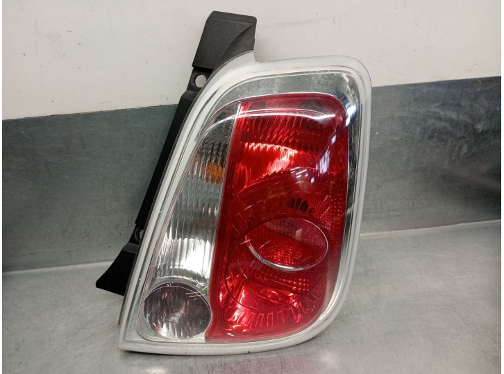 Replacement right rear light for Fiat 500 Abarth 1.4 99kW OEM IAM reference 51797995 51797995 