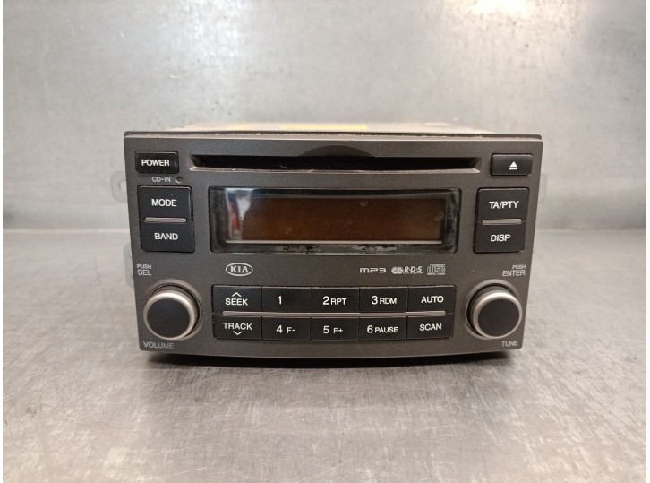 Replacement audio system / radio CD for Kia Carens III MPV (UN) 2.0 CRDi 115 OEM IAM reference HN445UN 