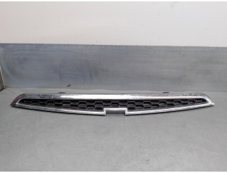 Recambio de rejilla delantera para chevrolet spark 1.2 cat referencia OEM IAM 96686985 