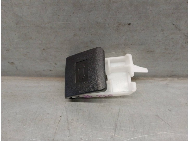 Recambio de cerradura capot para toyota yaris 1.5 16v cat referencia OEM IAM 53601F4020C0  5 PUERTAS