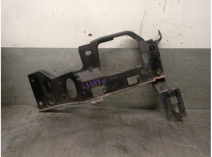 Recambio de soporte faro izquierdo para chevrolet camaro 3.8 referencia OEM IAM 10418138 10418138 