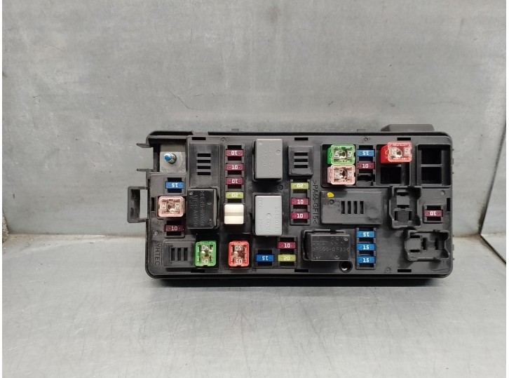 Recambio de caja reles / fusibles para chevrolet spark 1.2 cat referencia OEM IAM 95949015D 