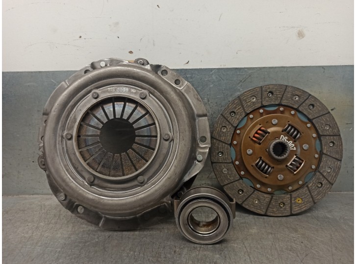 Replacement clutch kit for suzuki samurai (sj) OEM IAM reference 118009310 318010360 LUK