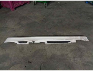 Recambio de spoiler talonera lateral izquierda para bmw serie 1 berlina (e81/e87) 2.0 16v diesel cat referencia OEM IAM   