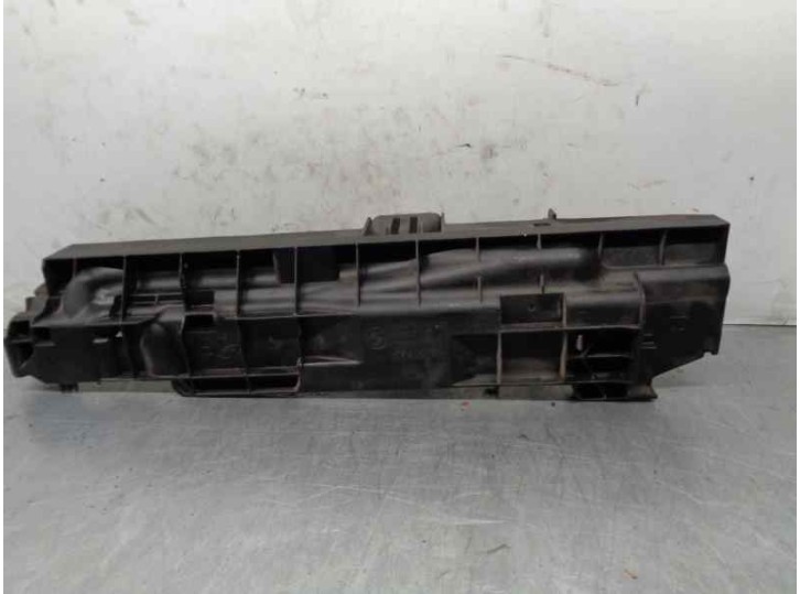 Recambio de moldura para bmw serie 1 berlina (e81/e87) 2.0 16v diesel cat referencia OEM IAM 171075244914 