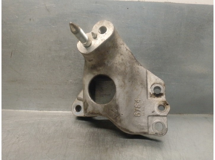 Recambio de soporte motor para chevrolet spark 1.2 cat referencia OEM IAM 95966784 95966784 